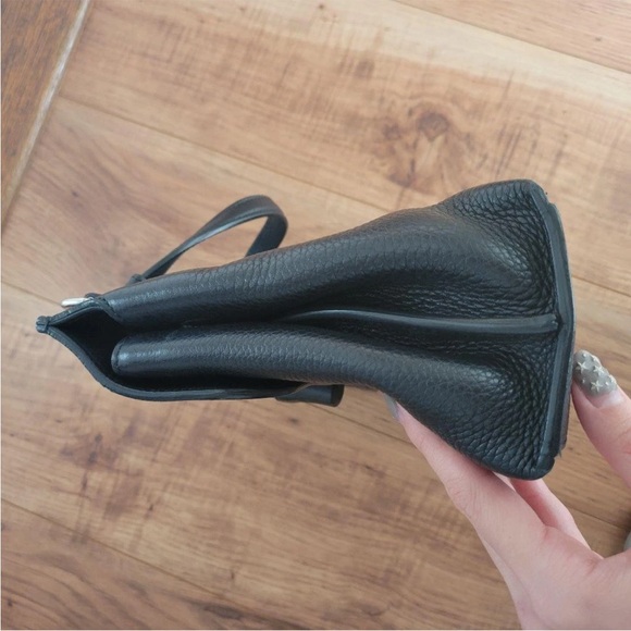 Gucci Dark Leather Satchel - Picture 5 of 11